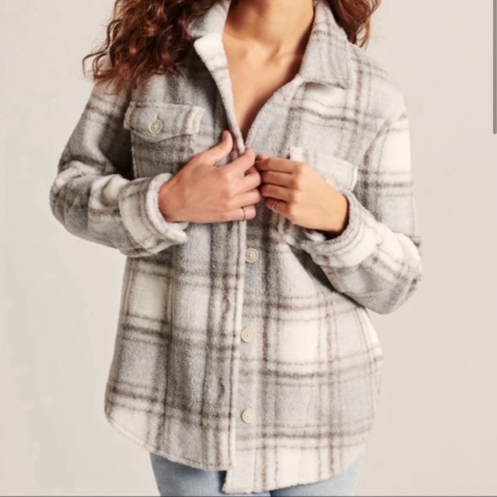 Abercrombie & Fitch Gray and White Plaid Teddy Jacket